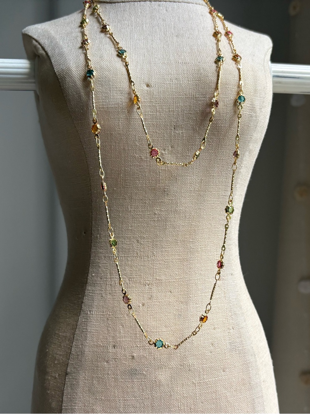 NWOT 18K Plated Gold Multicolor Rhinestone Link Chain Long Necklace - Picture 2 of 10